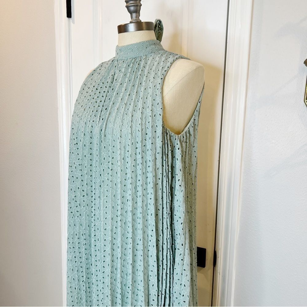 Asos Pleated Eyelet Midi Dress Size 4 / S tie halter neck green - Picture 2 of 9